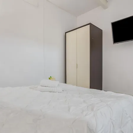 Apartament Habitacion-estudio *